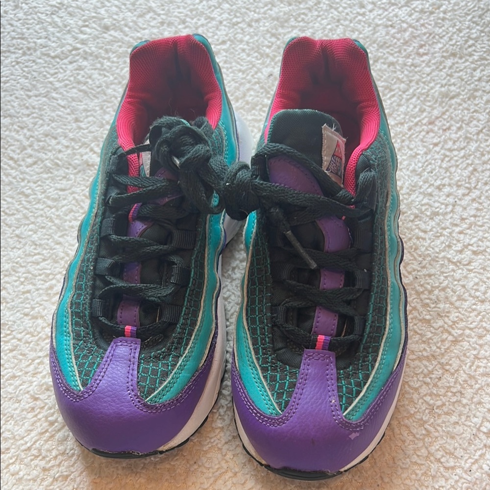 Nike Purple and Green Sneakers Dynamic Design